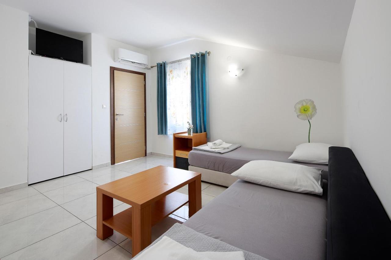City Pool Apartments Новаля Екстер'єр фото