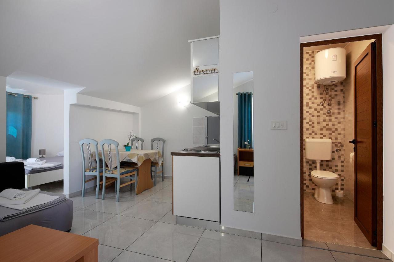 City Pool Apartments Новаля Екстер'єр фото